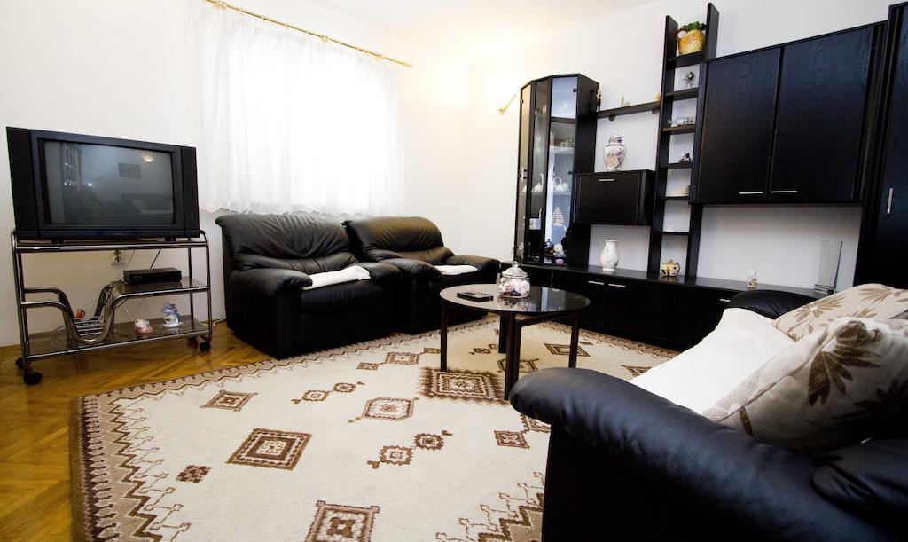 Apartment Pcelica Maja Podstrana Oda fotoğraf
